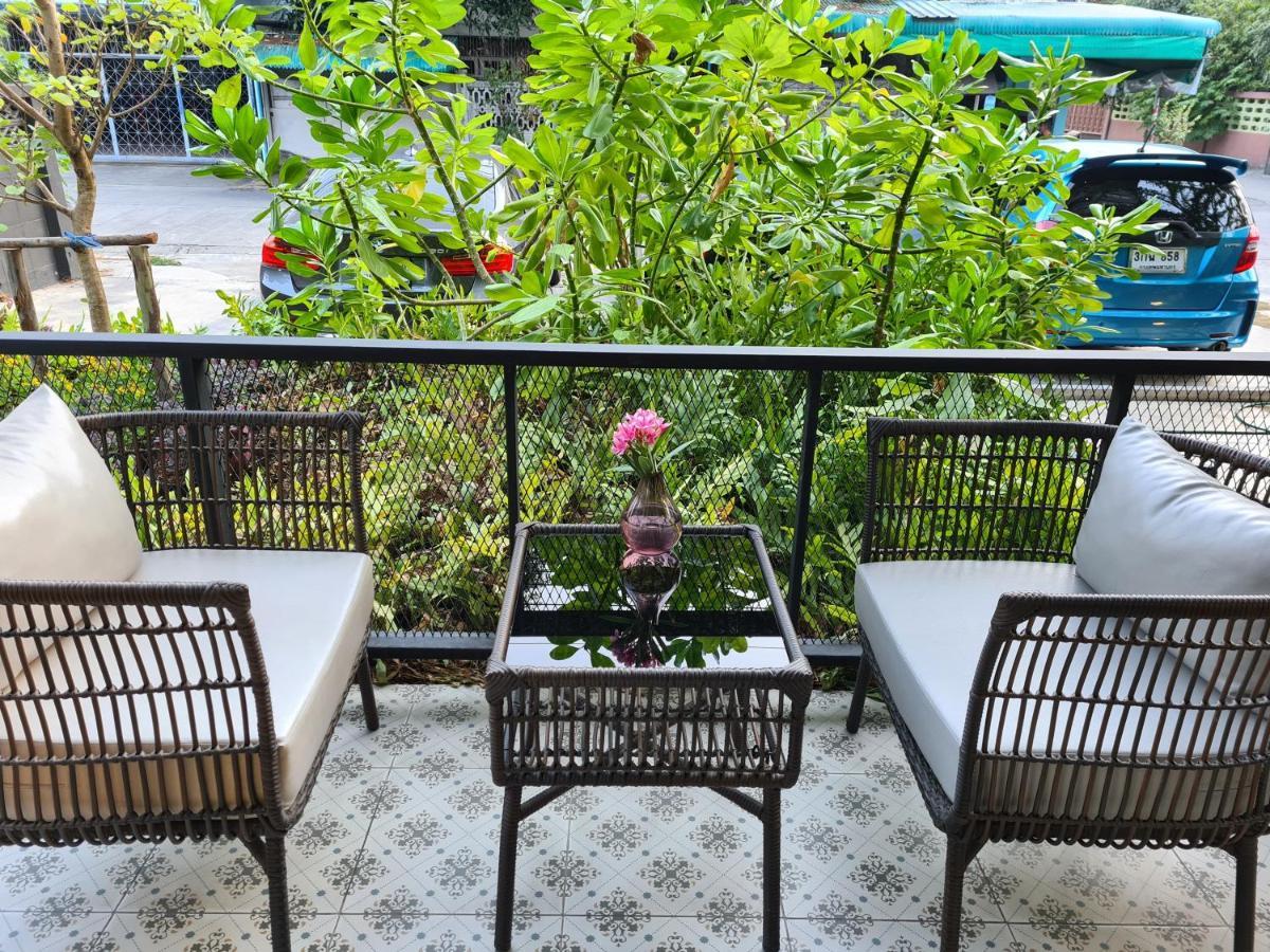 The Lantern Suites Ban Song Hong Extérieur photo