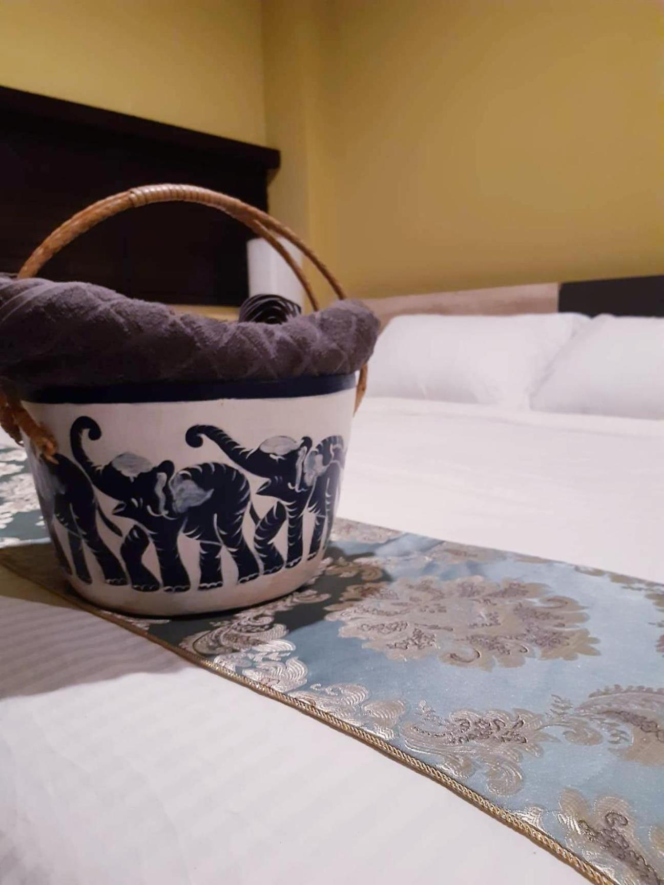 The Lantern Suites Ban Song Hong Chambre photo