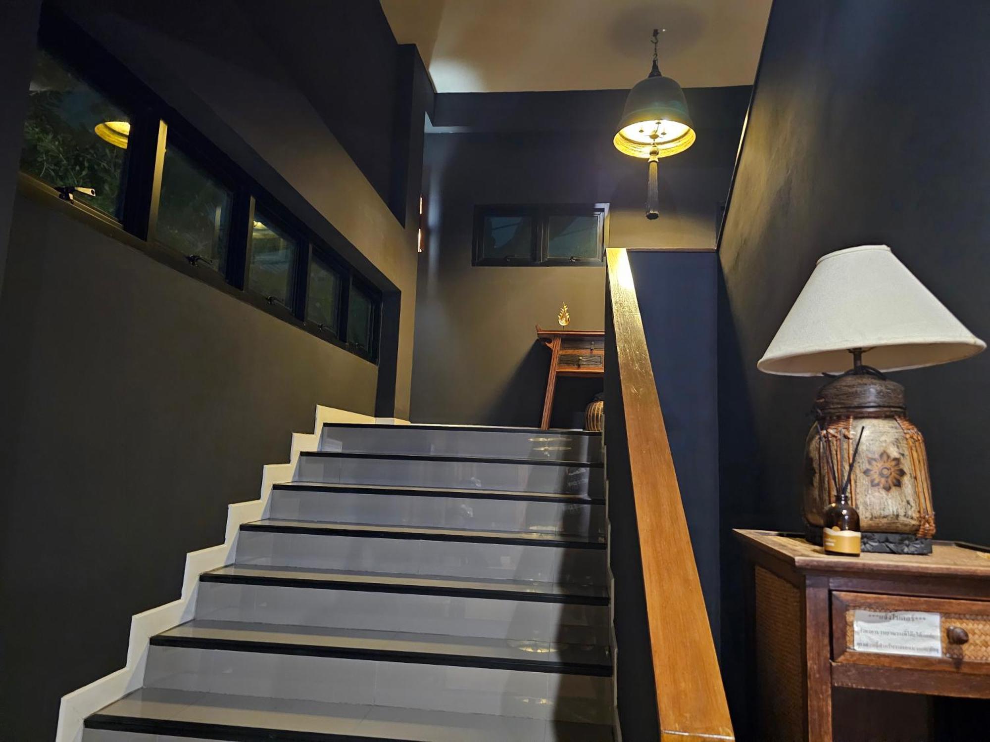 The Lantern Suites Ban Song Hong Extérieur photo