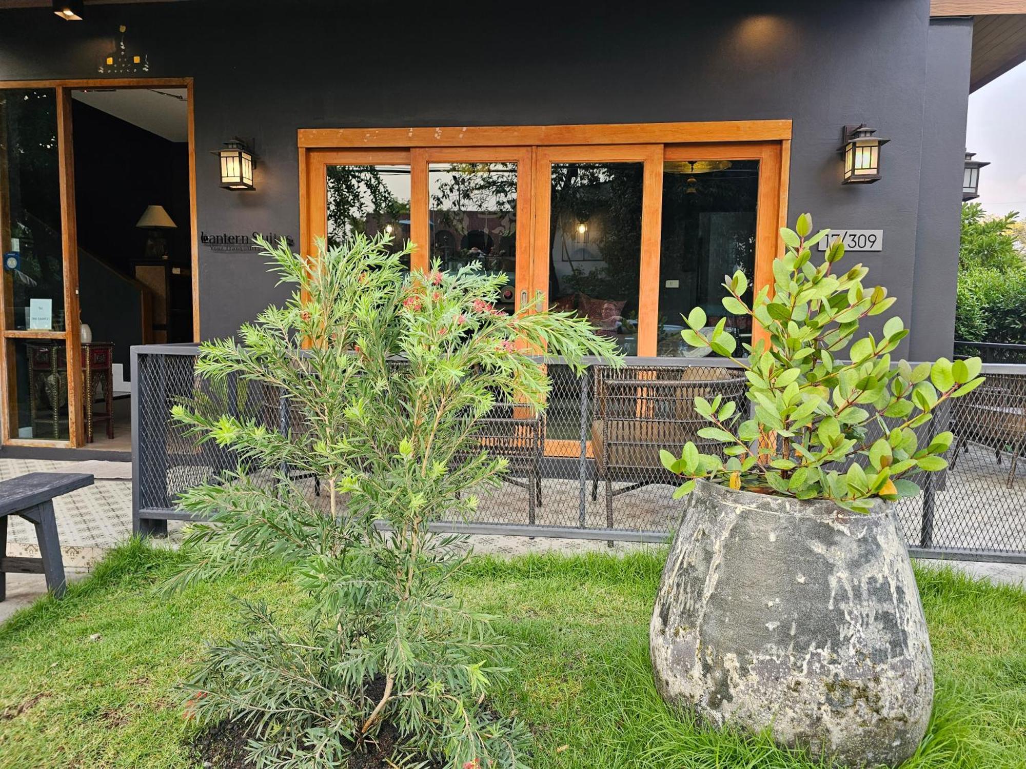 The Lantern Suites Ban Song Hong Extérieur photo
