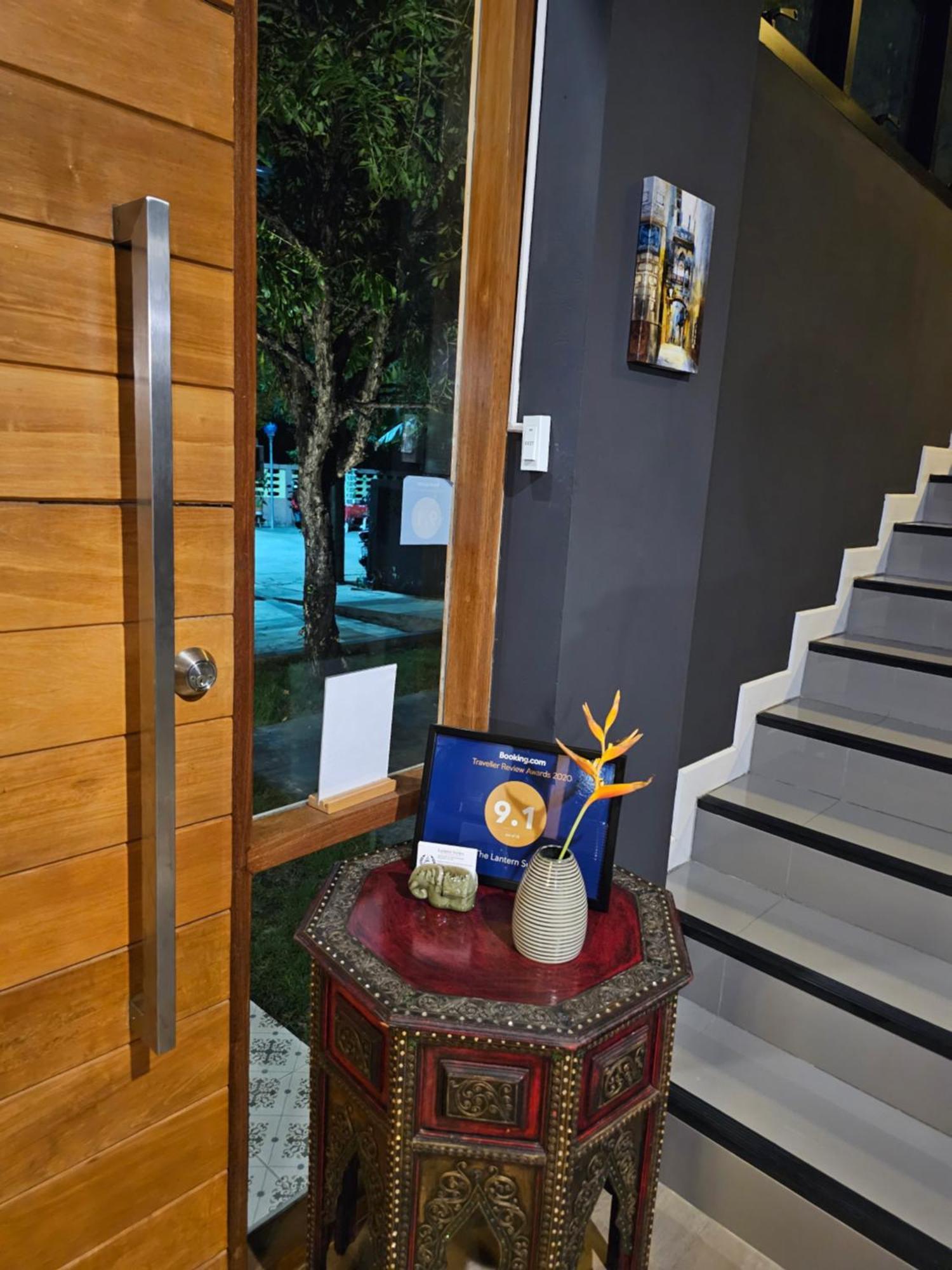 The Lantern Suites Ban Song Hong Extérieur photo