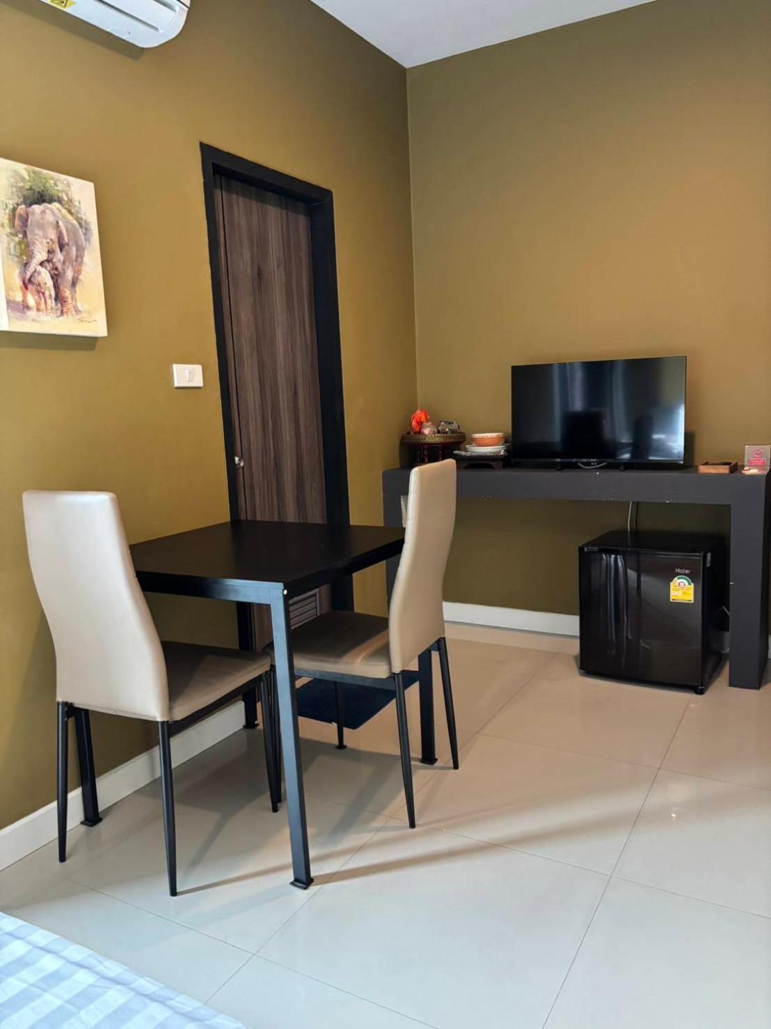 The Lantern Suites Ban Song Hong Extérieur photo