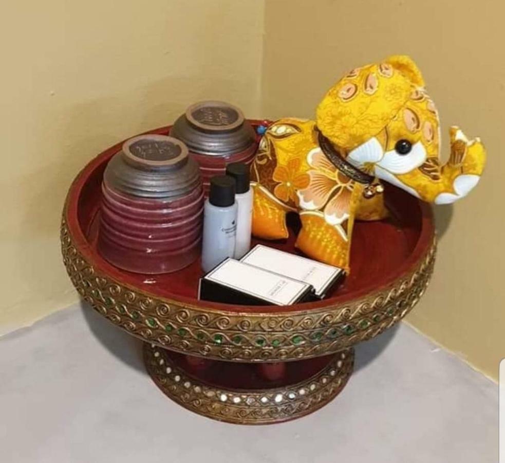 The Lantern Suites Ban Song Hong Extérieur photo